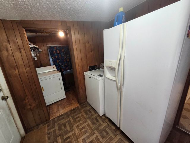 4223 W Zoo Blvd, Wichita, KS 67212