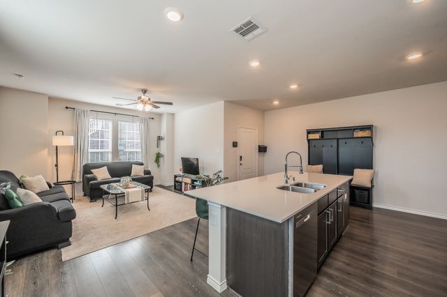2056 Juniper Pass Way, Mesquite, TX 75149