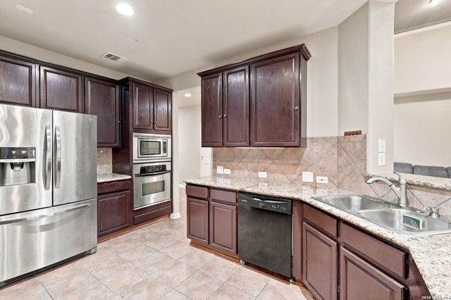 128 RUNNING BRK, Cibolo, TX 78108