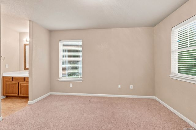 128 RUNNING BRK, Cibolo, TX 78108
