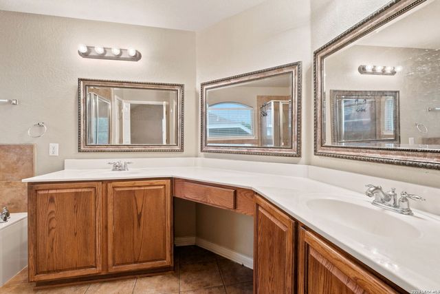 128 RUNNING BRK, Cibolo, TX 78108