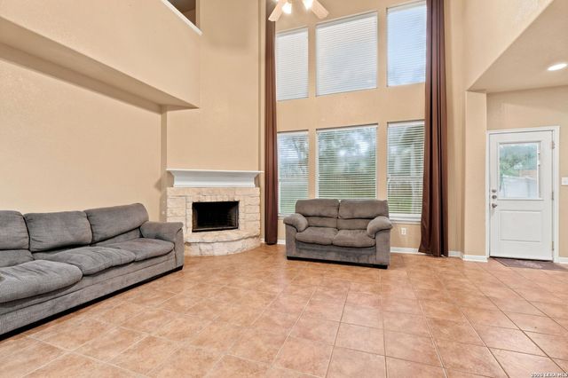 128 RUNNING BRK, Cibolo, TX 78108