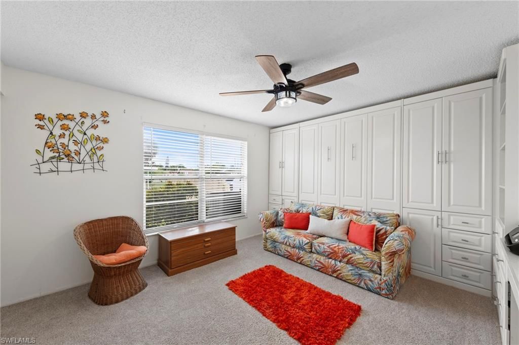 Image 14 of property listing at 4706 4th PL 15, Cape Coral, FL 33904