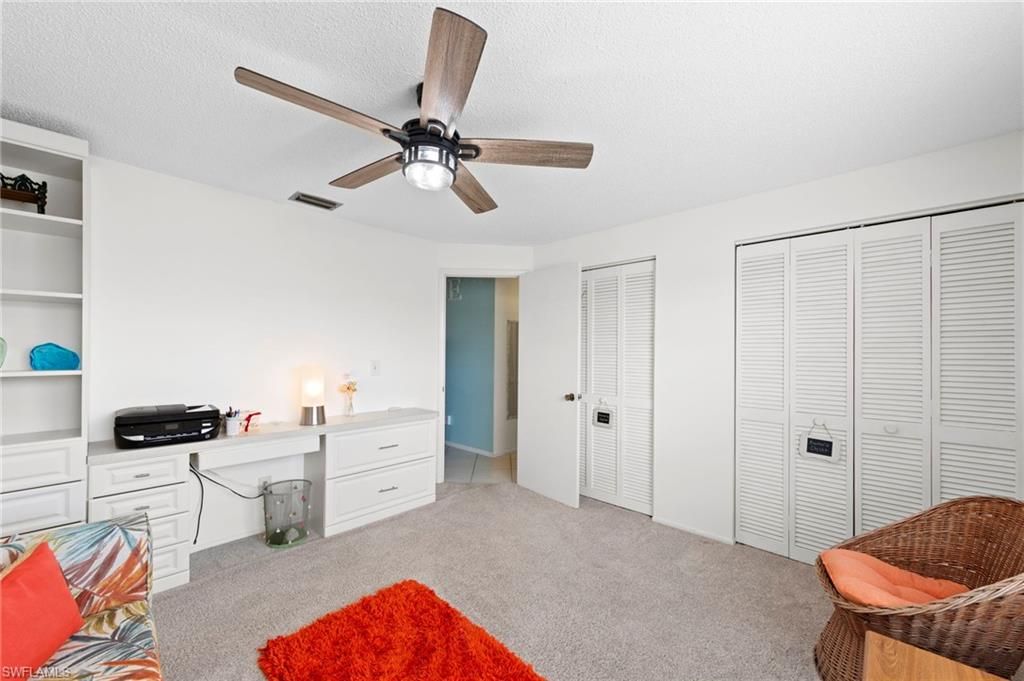 Image 15 of property listing at 4706 4th PL 15, Cape Coral, FL 33904