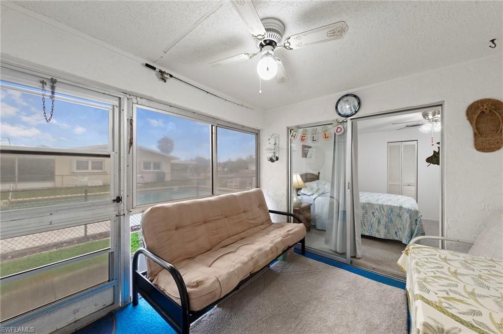 Image 22 of property listing at 4706 4th PL 15, Cape Coral, FL 33904