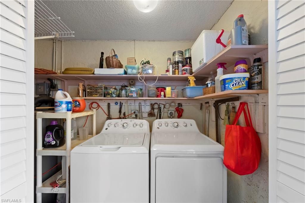 Image 23 of property listing at 4706 4th PL 15, Cape Coral, FL 33904