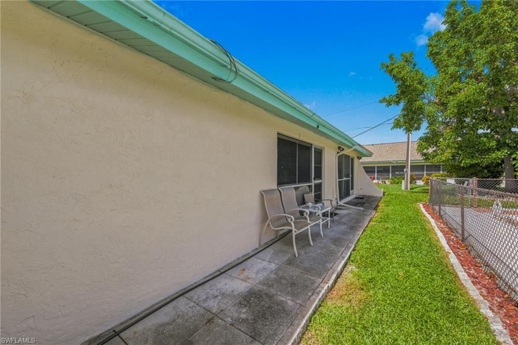Image 30 of property listing at 4706 4th PL 15, Cape Coral, FL 33904