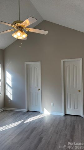 12045 Evergreen Hollow Drive, Charlotte, NC 28269