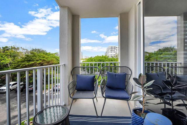 3594 S Ocean Boulevard 302, Highland Beach, FL 33487