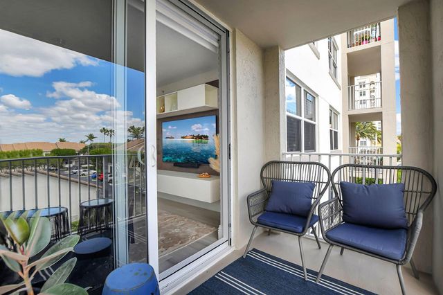 3594 S Ocean Boulevard 302, Highland Beach, FL 33487