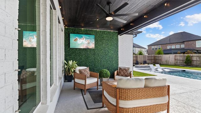 1684 Turner Court, Friendswood, TX 77546