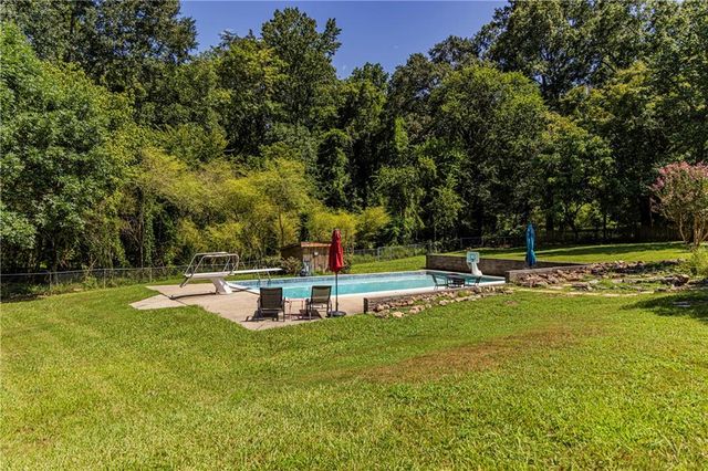 13 Greenbriar Lane, Rome, GA 30161