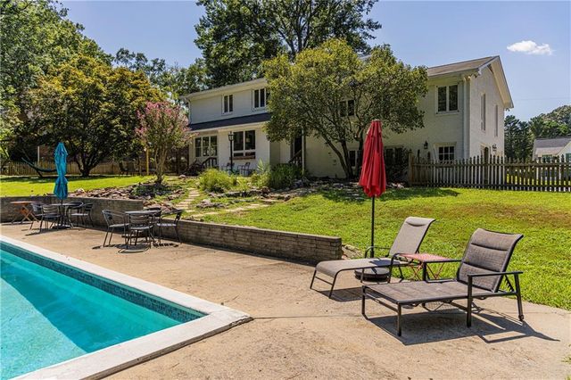 13 Greenbriar Lane, Rome, GA 30161