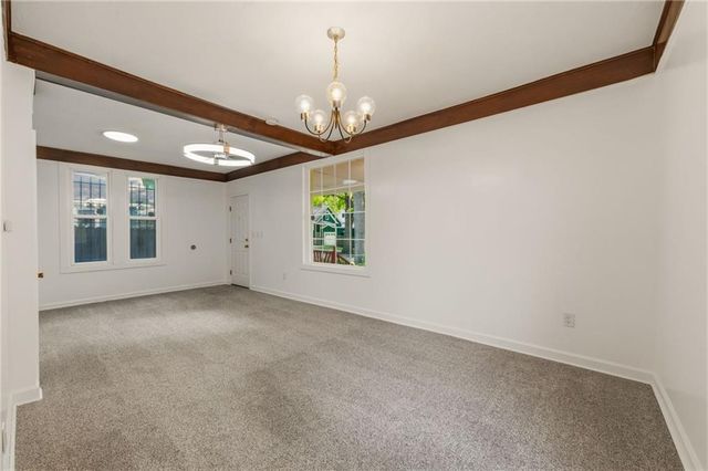 6010 Kenwood Avenue, Kansas City, MO 64110