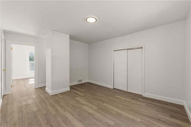 6010 Kenwood Avenue, Kansas City, MO 64110