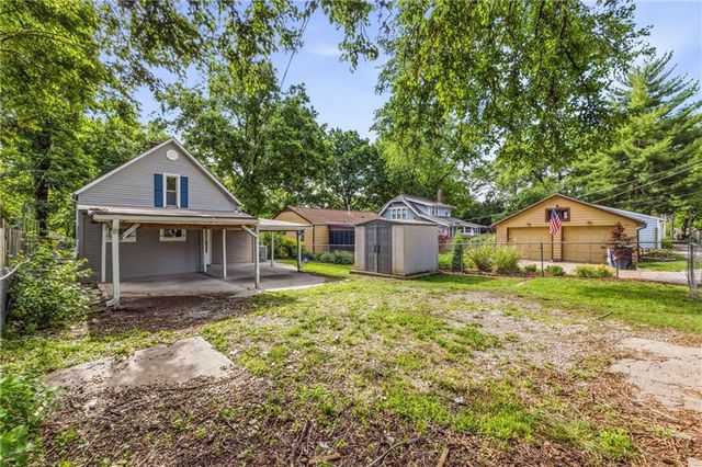 6010 Kenwood Avenue, Kansas City, MO 64110