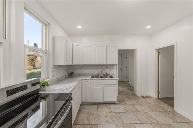 6010 Kenwood Avenue, Kansas City, MO 64110
