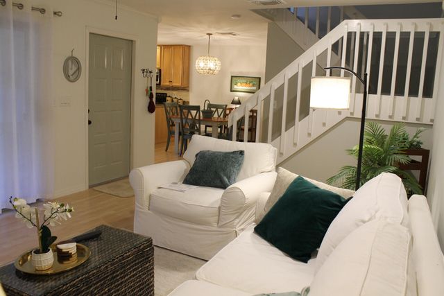 301 SE Castle Court, Port St. Lucie, Port St Lucie, FL 34952