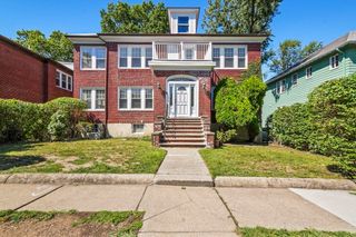 91 Verndale Street 1, Brookline, MA 02446