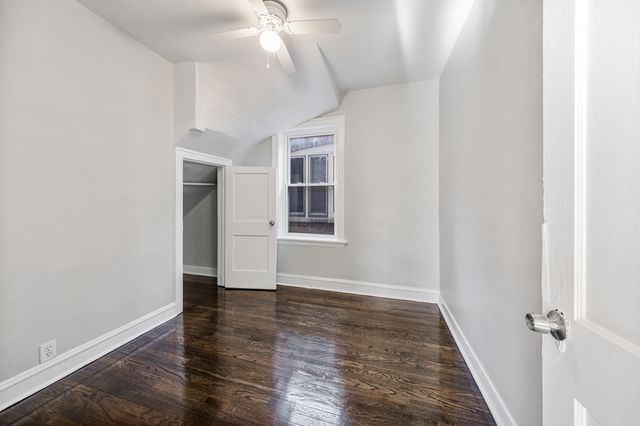 6633 S Campbell Avenue, Chicago, IL 60629