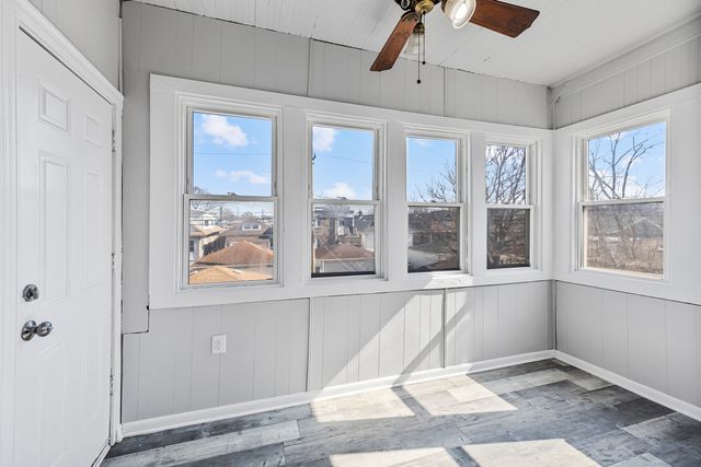 6633 S Campbell Avenue, Chicago, IL 60629