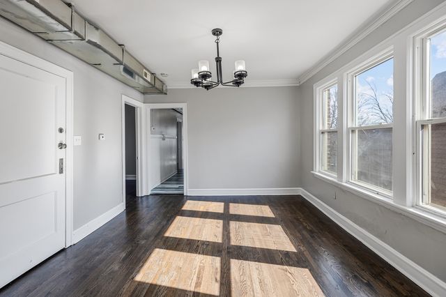 6633 S Campbell Avenue, Chicago, IL 60629