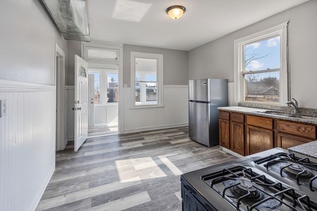 6633 S Campbell Avenue, Chicago, IL 60629