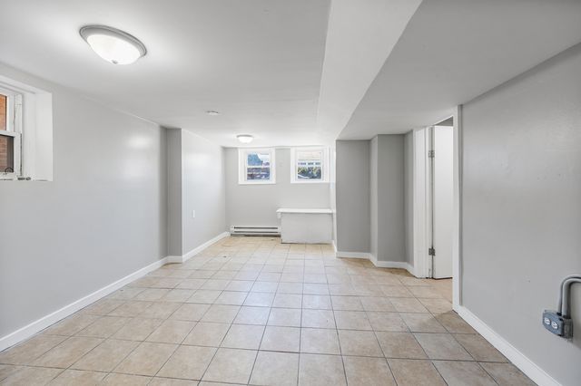 6633 S Campbell Avenue, Chicago, IL 60629