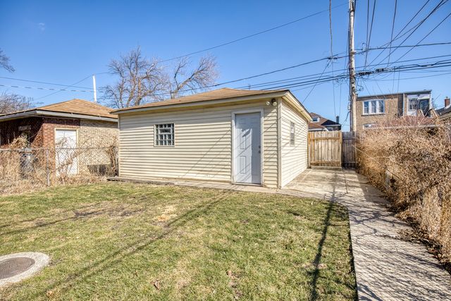 6633 S Campbell Avenue, Chicago, IL 60629