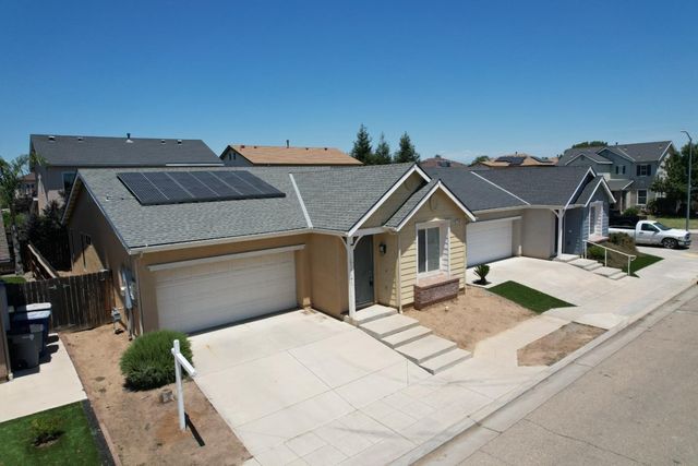 7392 Robinson, Fresno, CA 93737