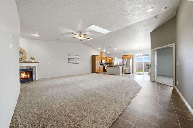 9408 Majestia Lane, Pasco, WA 99301