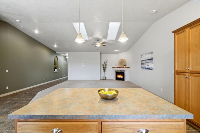 9408 Majestia Lane, Pasco, WA 99301