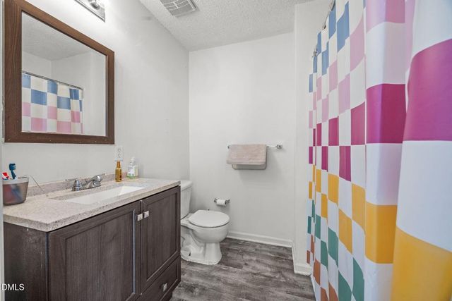 1305 Kent Road 101, Raleigh, NC 27606