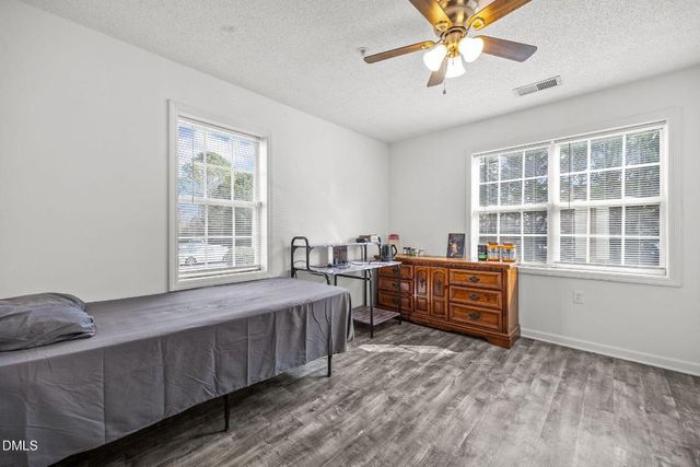 1305 Kent Road 101, Raleigh, NC 27606