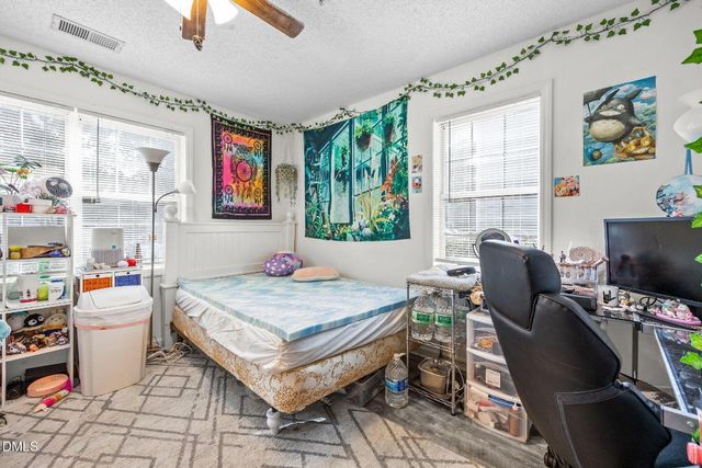 1305 Kent Road 101, Raleigh, NC 27606