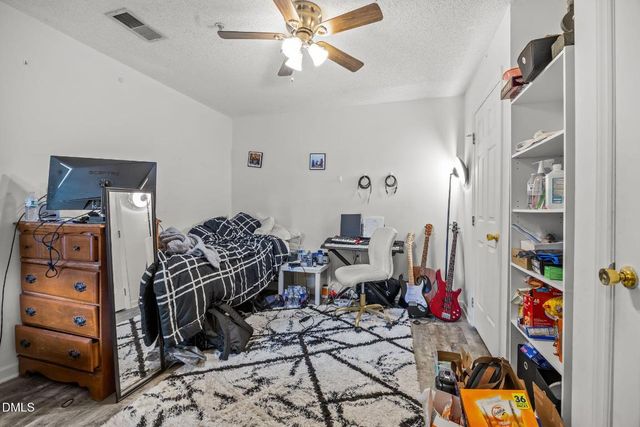 1305 Kent Road 101, Raleigh, NC 27606