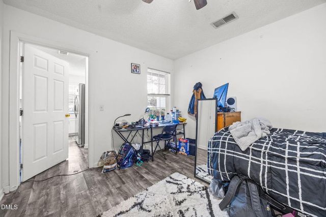 1305 Kent Road 101, Raleigh, NC 27606