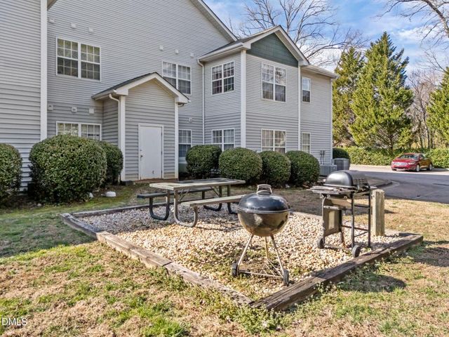 1305 Kent Road 101, Raleigh, NC 27606