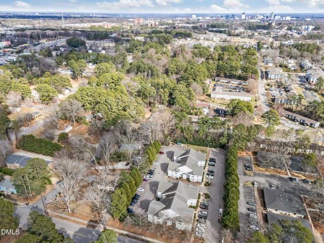 1305 Kent Road 101, Raleigh, NC 27606