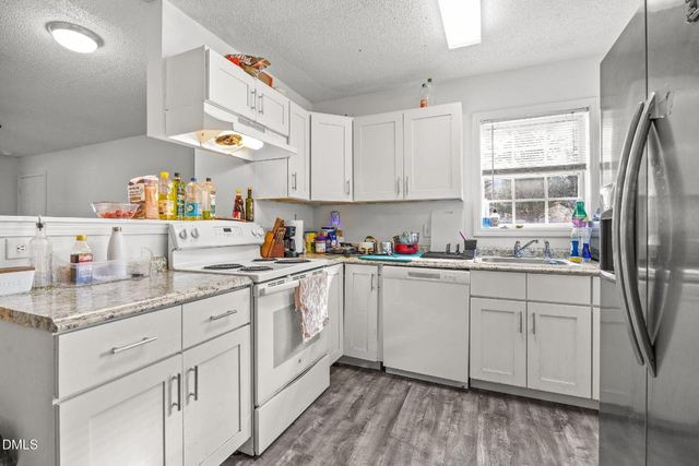 1305 Kent Road 101, Raleigh, NC 27606