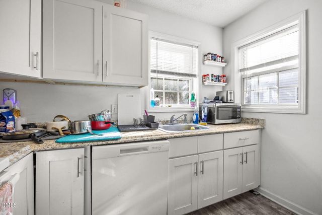 1305 Kent Road 101, Raleigh, NC 27606