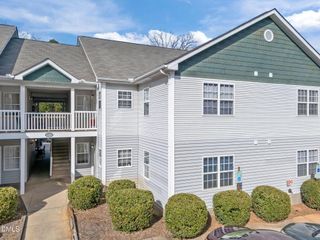 1305 Kent Road 101, Raleigh, NC 27606