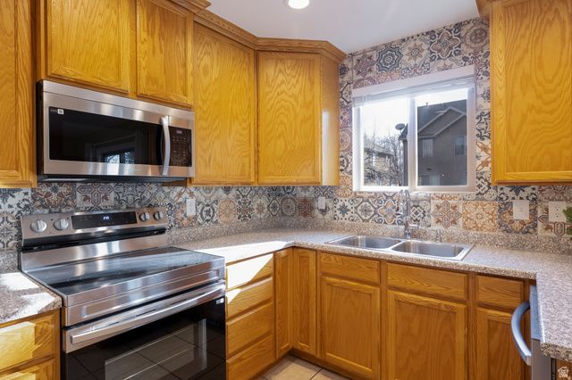 72 E 7320 S, Midvale, UT 84047
