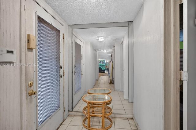 3772 Inverrary Boulevard 101, Lauderhill, FL 33319