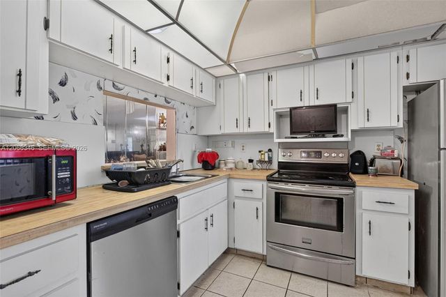 3772 Inverrary Boulevard 101, Lauderhill, FL 33319
