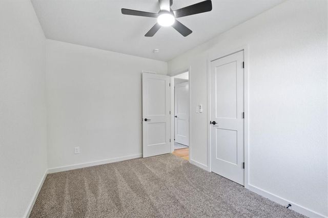 332 Flagstone Drive, Lee's Summit, MO 64063