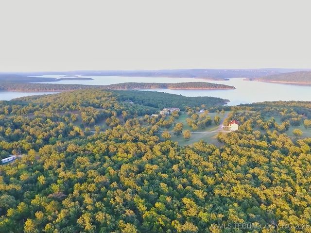 36120 S Magnolia Lane, Park Hill, OK 74451