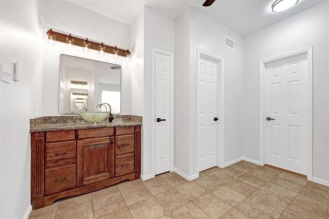 207 Cheddington Drive, Katy, TX 77450
