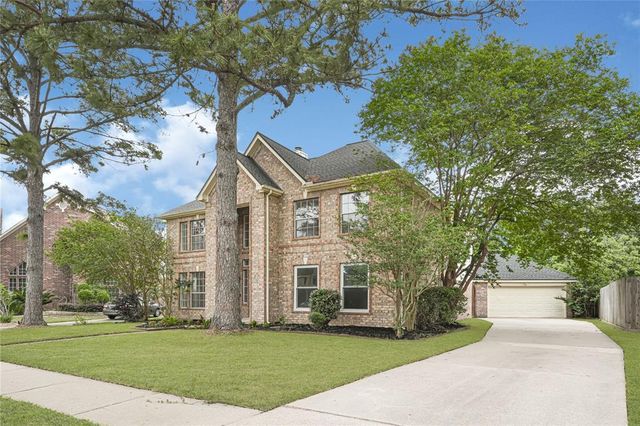 207 Cheddington Drive, Katy, TX 77450