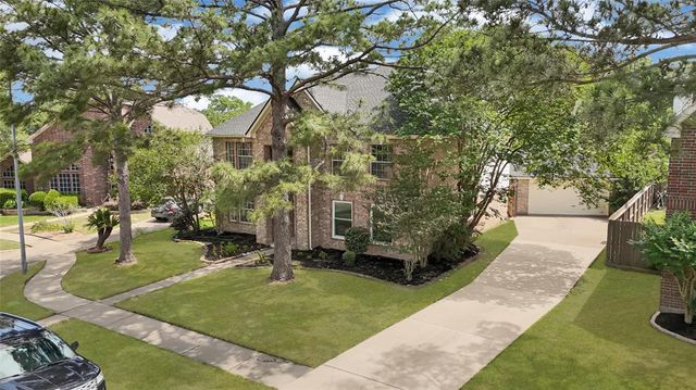 207 Cheddington Drive, Katy, TX 77450